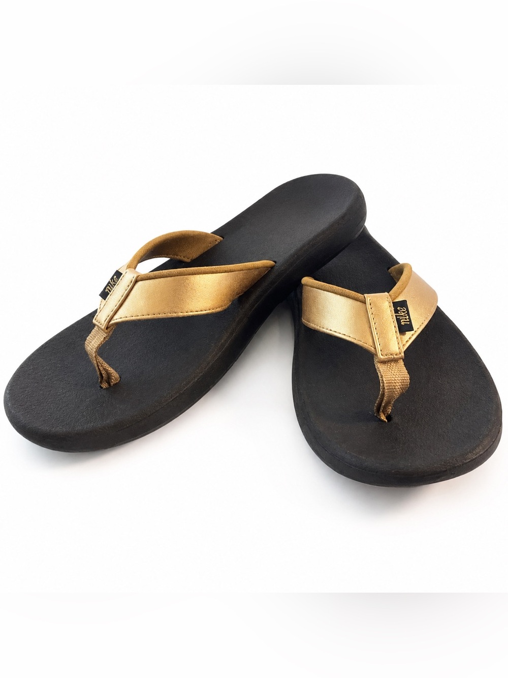 Nike Bella Kai Women’s Black Gold Flip Flop Sandals Size 9 AO3622